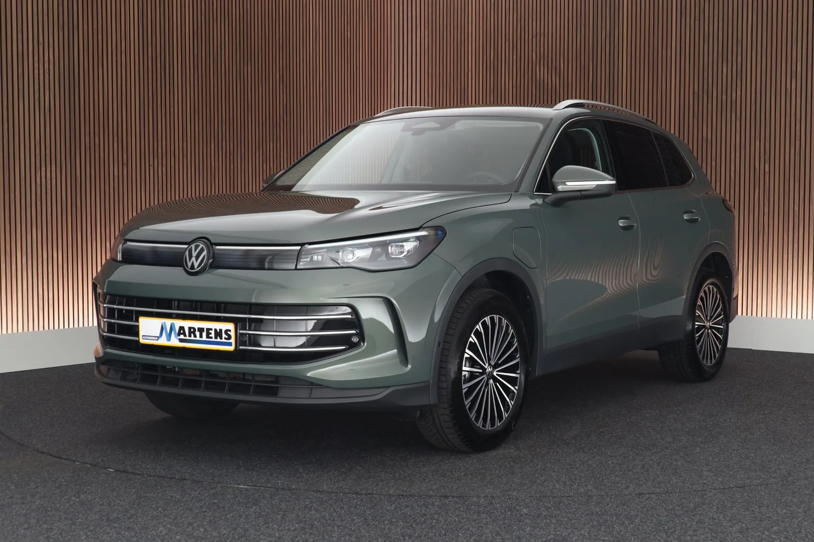 Volkswagen Tiguan (2025) — foto 1