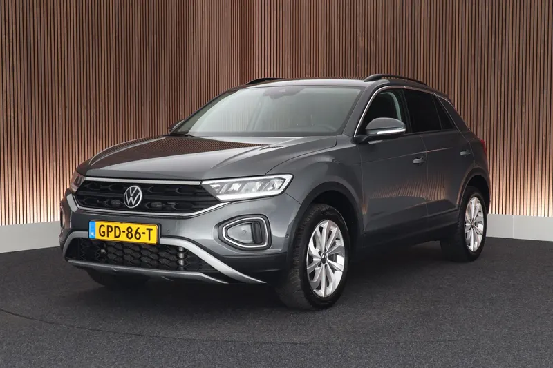 Volkswagen T-Roc (2024)