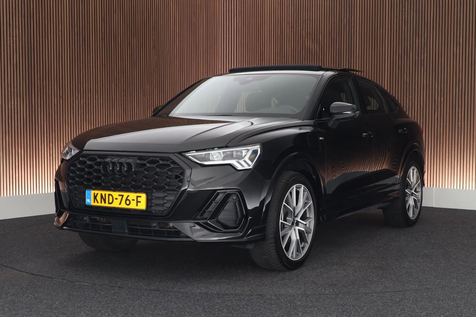 Audi Q3 (2024) — foto 1