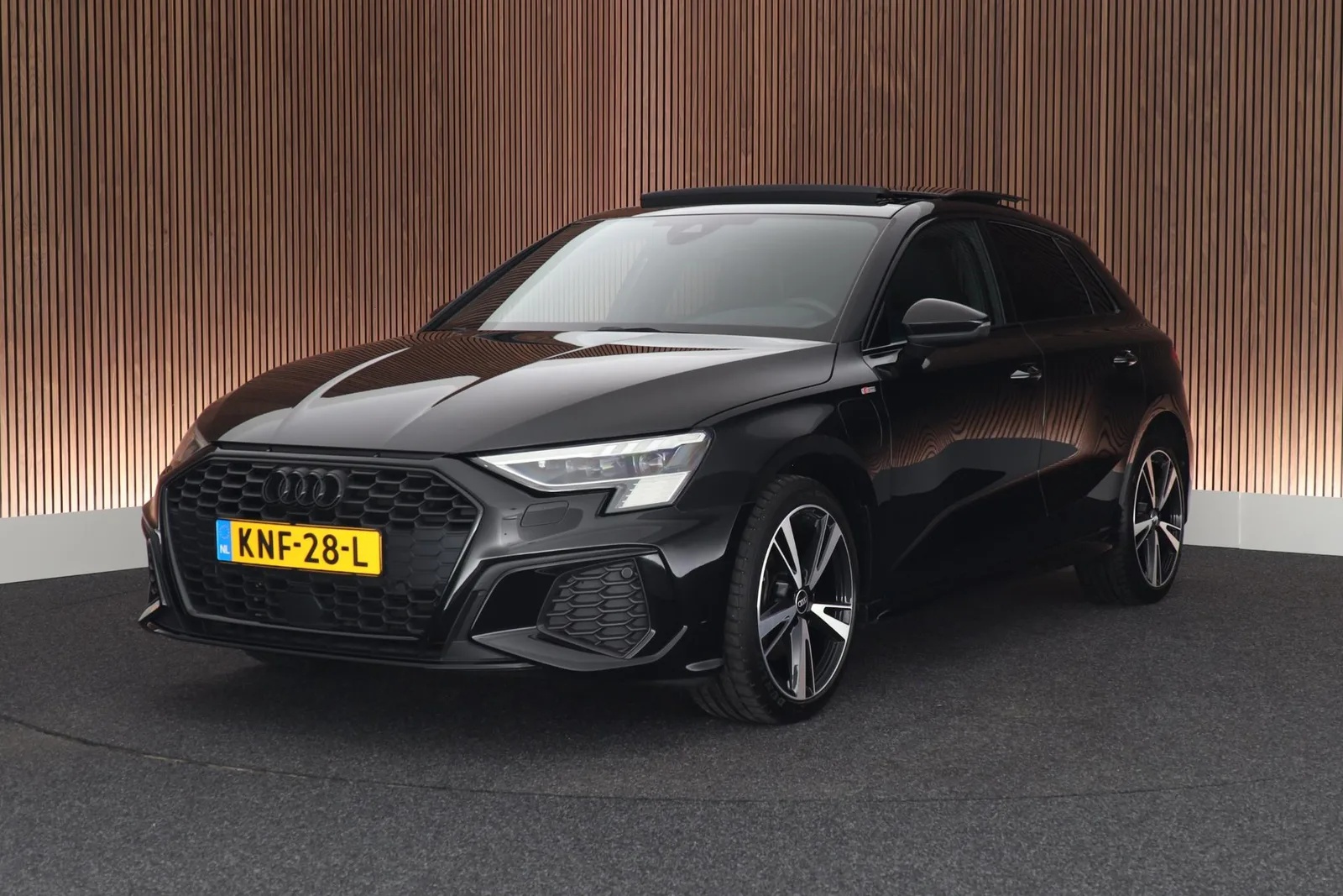 Audi A3 (2023) — foto 1