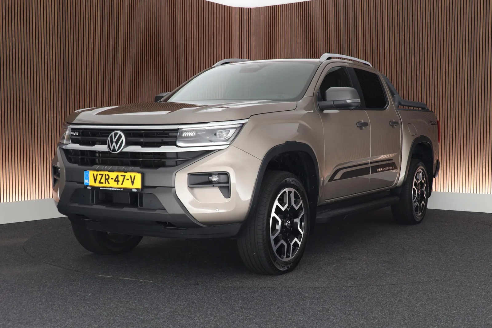 Volkswagen Amarok (2023) — foto 1