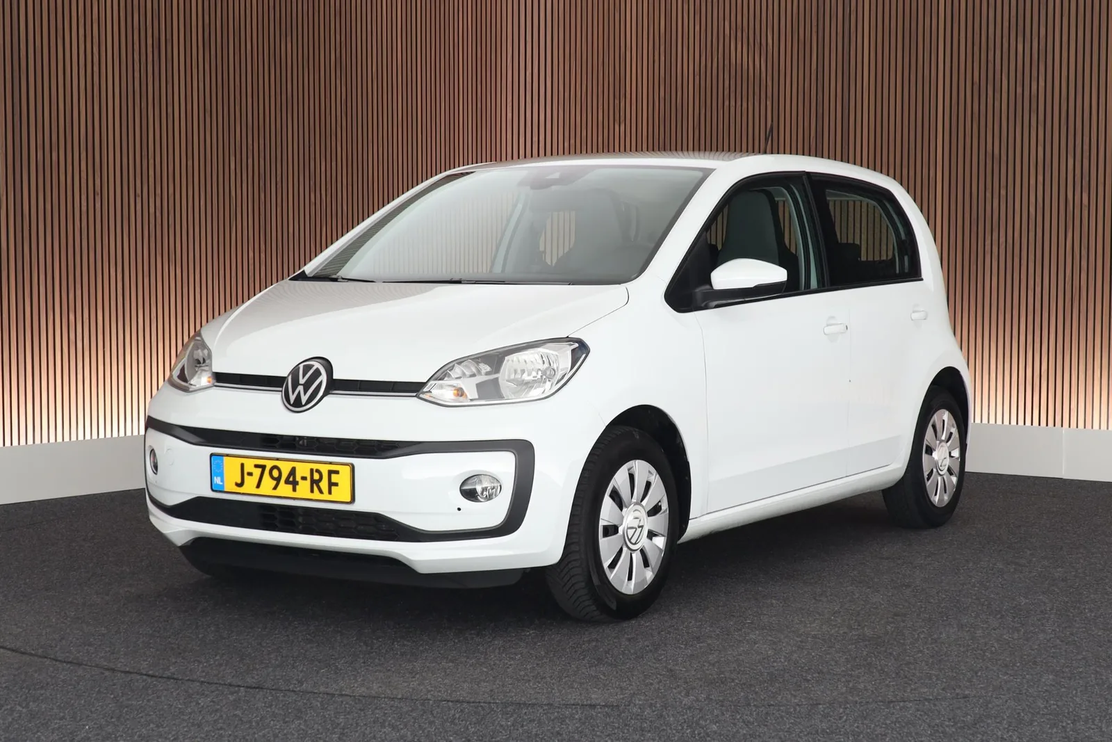 Volkswagen Up! (2020) — foto 1