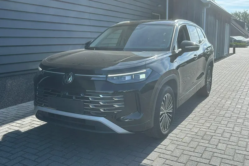 Volkswagen Tayron (2025)