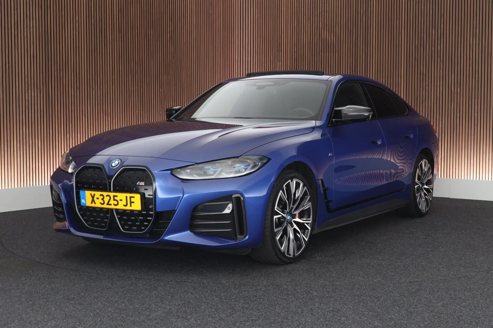 BMW i4 (2023) — foto 1