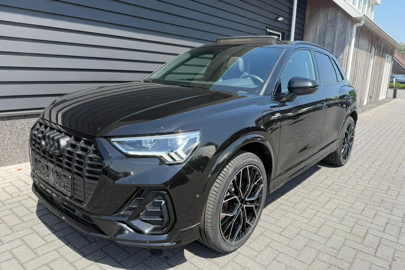 Audi Q3 (2022)