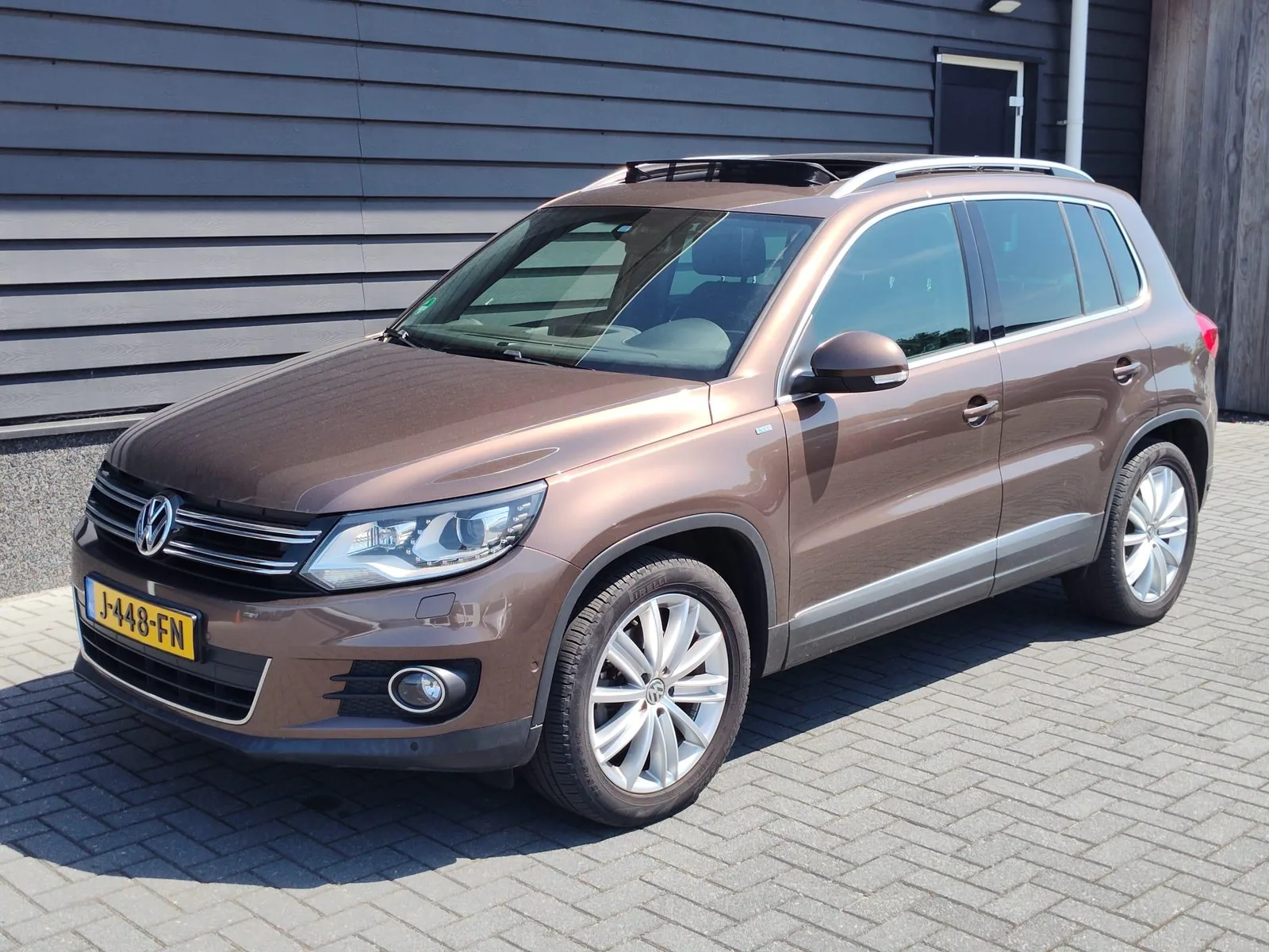 Volkswagen Tiguan (2014) — foto 1