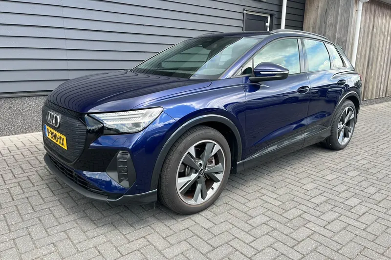 Audi Q4 e-tron (2022)