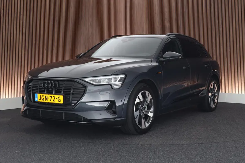 Audi e-tron (2023)