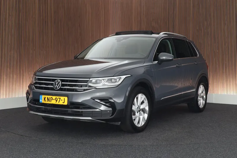 Volkswagen Tiguan (2022)
