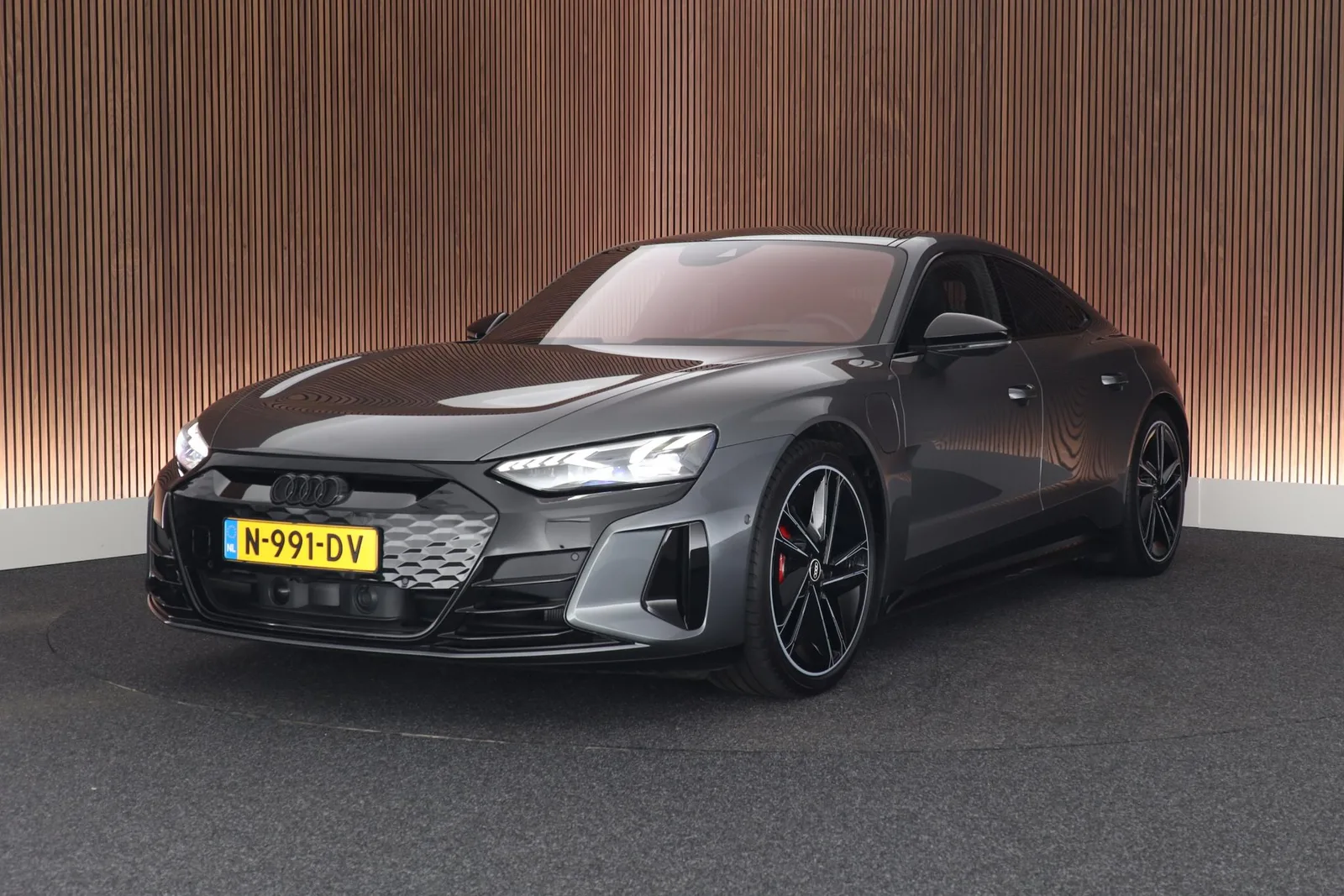 Audi e-tron GT (2021) — foto 1