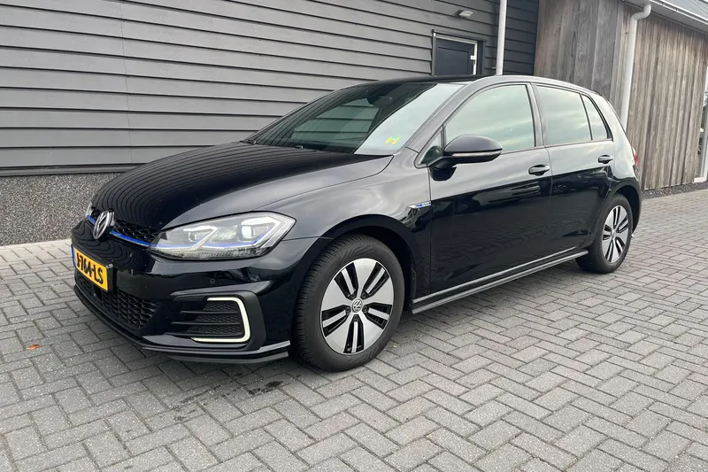 Volkswagen Golf (2017)