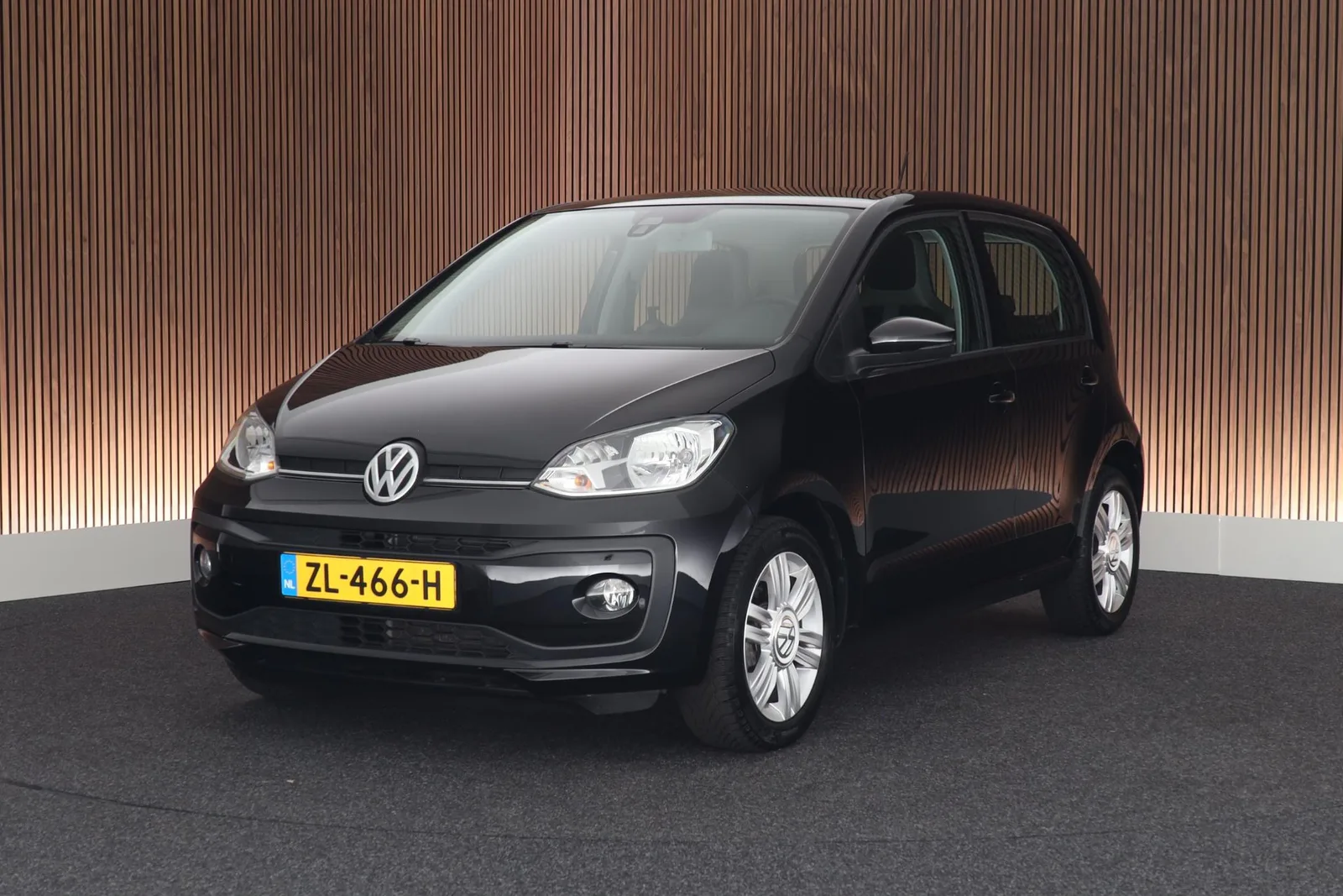 Volkswagen Up! (2019) — foto 1