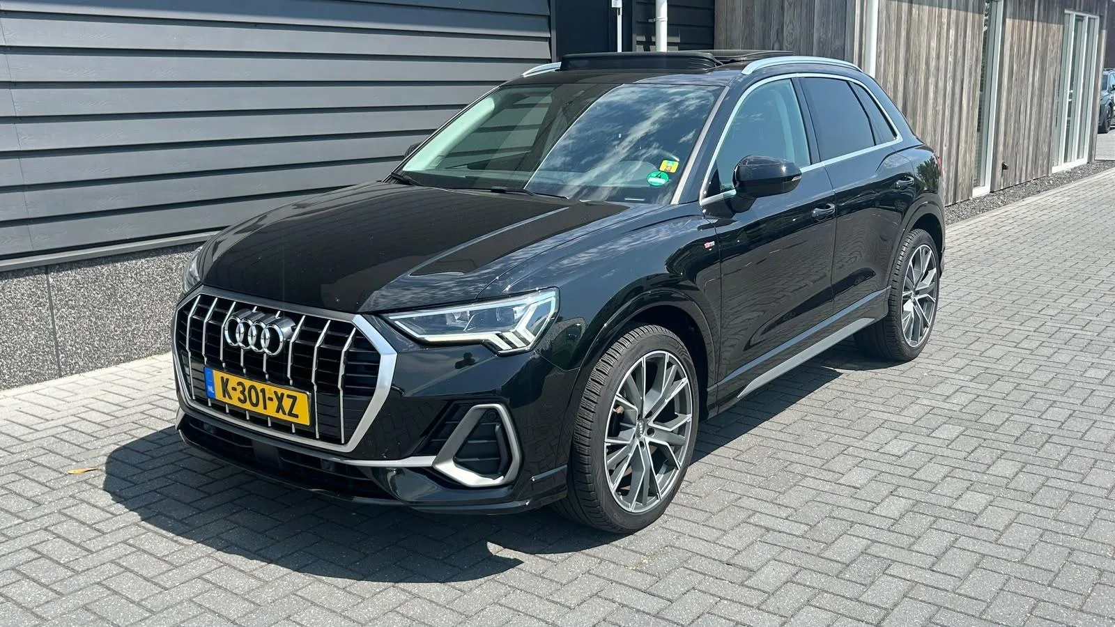 Audi Q3 (2020) — foto 1