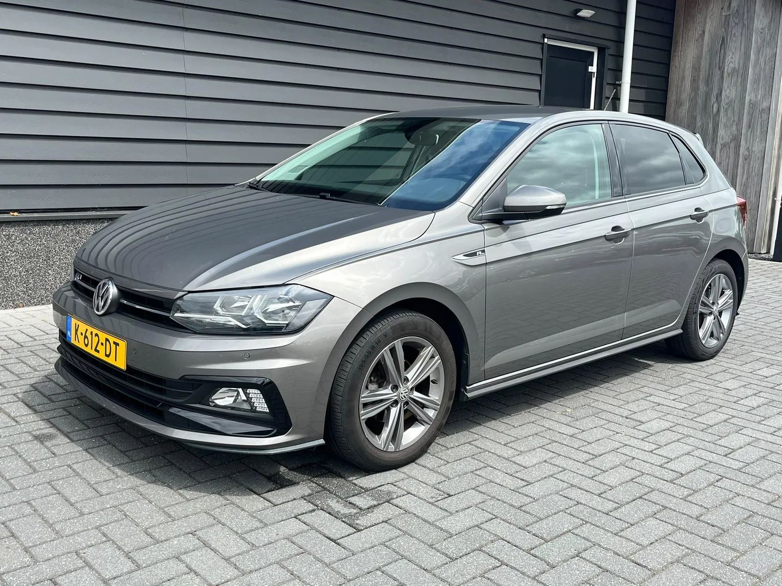 Volkswagen Polo (2020) — foto 1