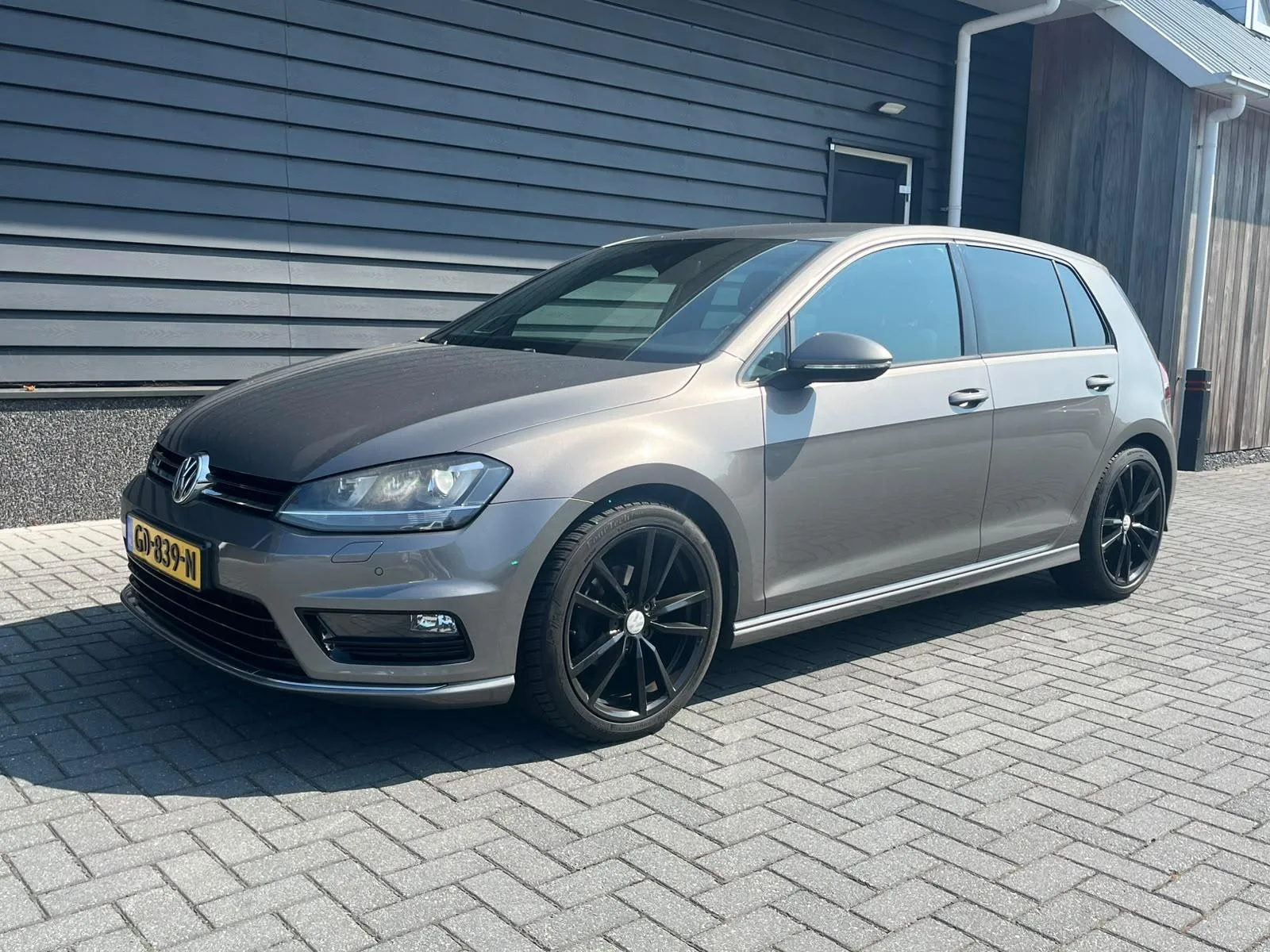 Volkswagen Golf (2015) — foto 1