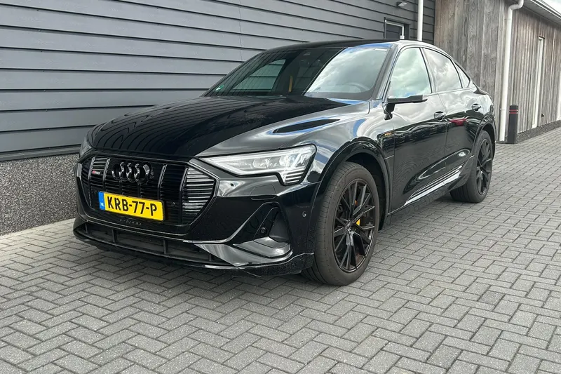 Audi e-tron (2023)