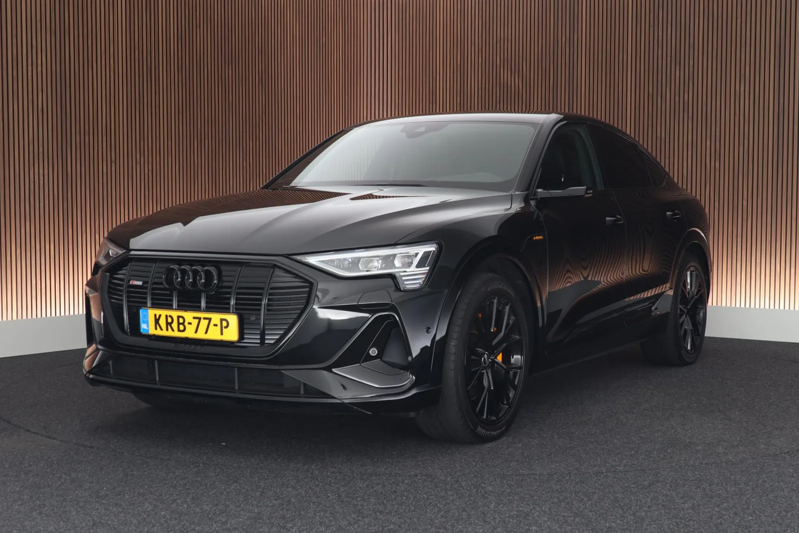 Audi e-tron (2023) — foto 1