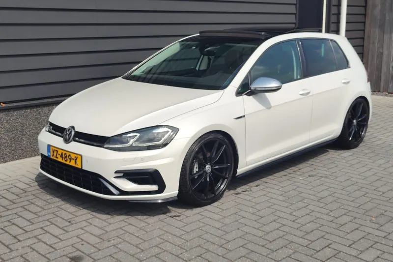 Volkswagen Golf (2017)