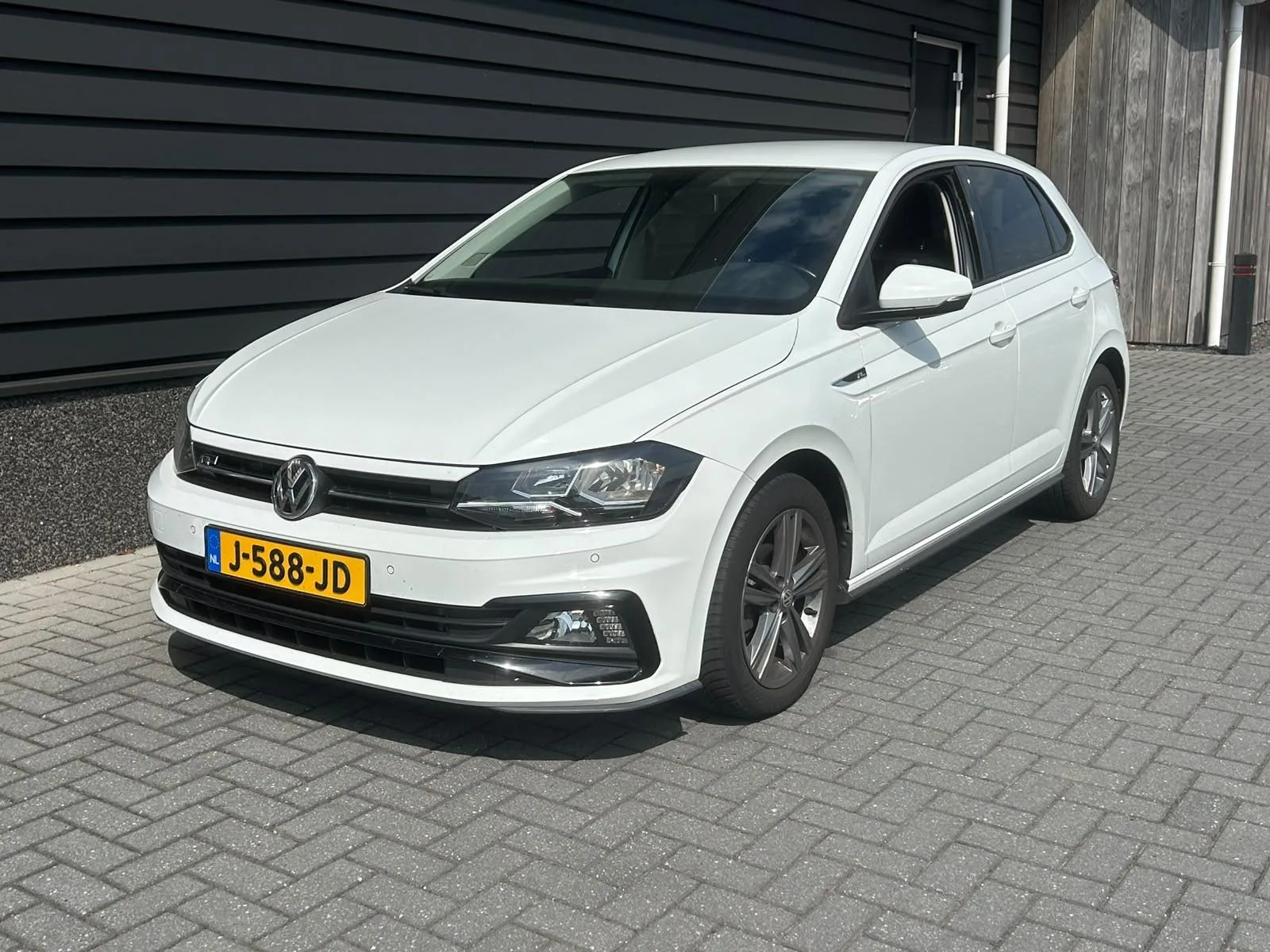 Volkswagen Polo (2020) — foto 1