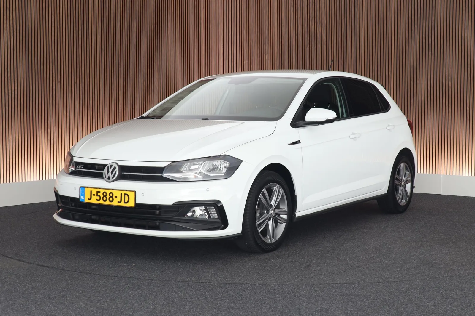 Volkswagen Polo (2020) — foto 1