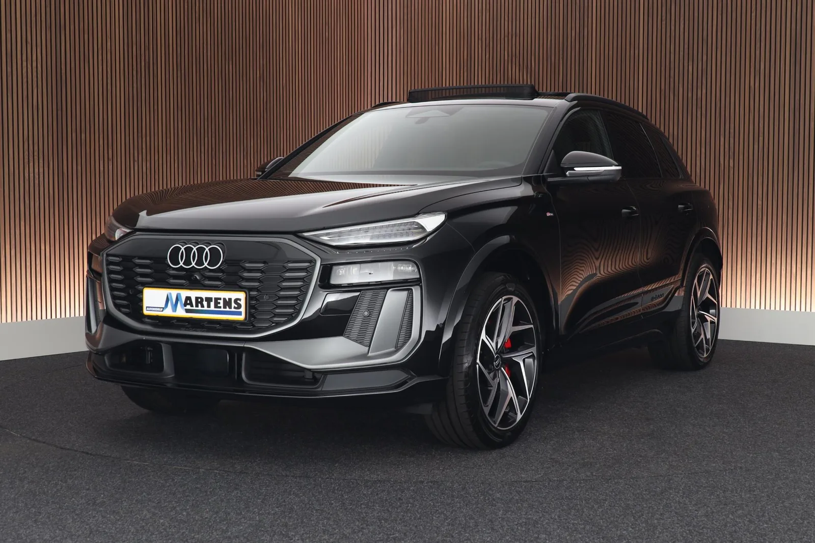 Audi Q6 (2026) — foto 1