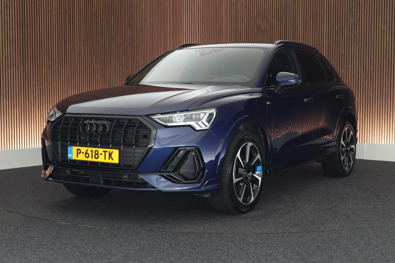 Audi Q3 (2021) — foto 1