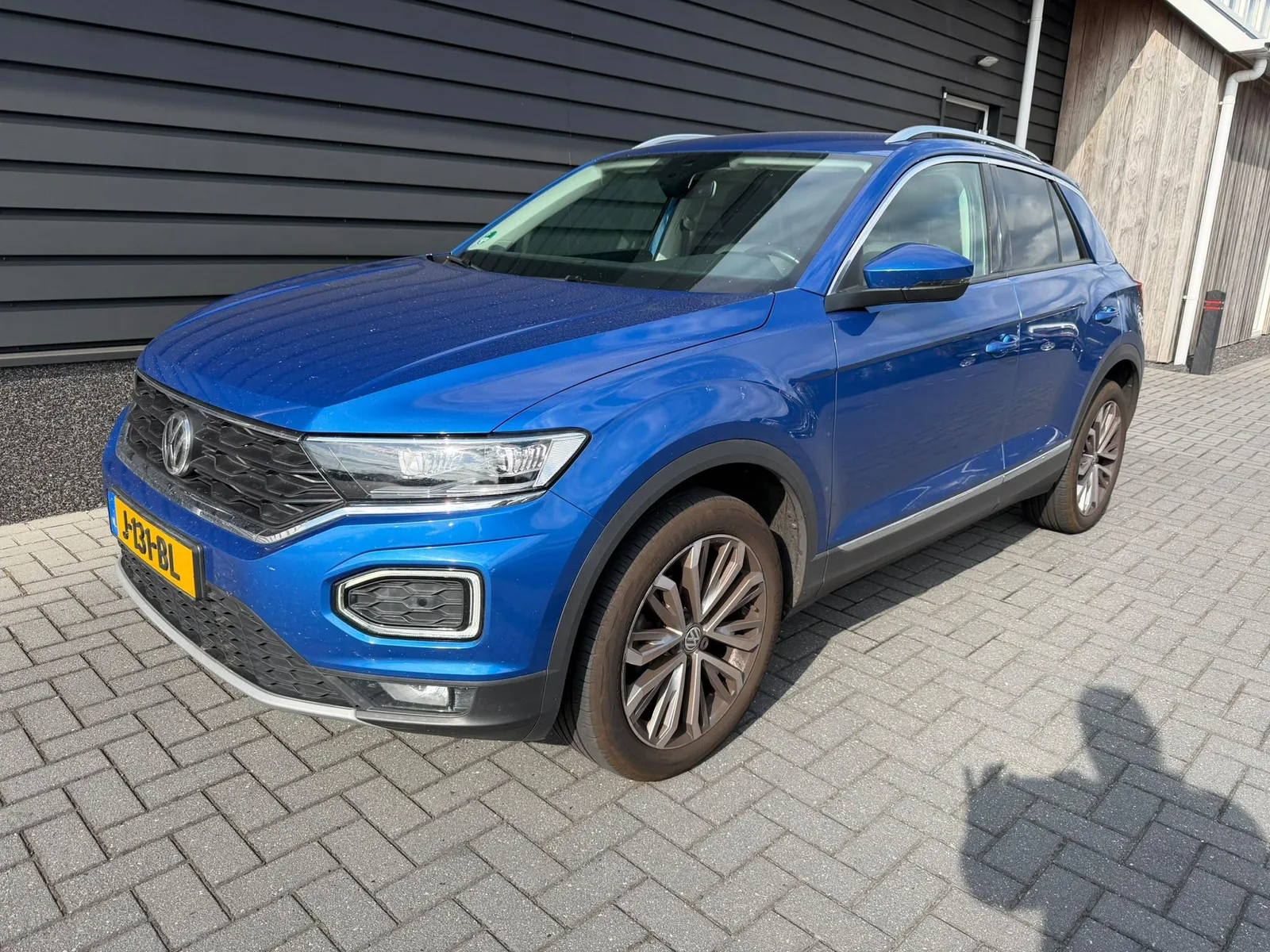 Volkswagen T-Roc (2020) — foto 1