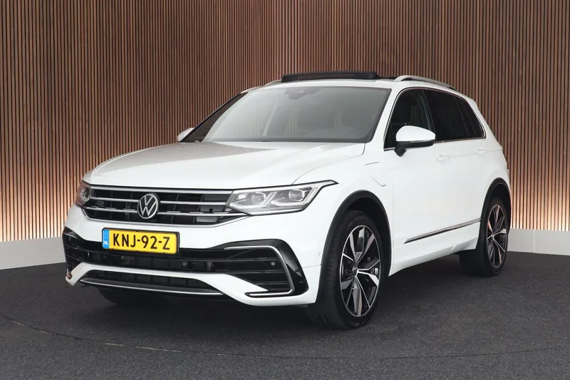 Volkswagen Tiguan (2022)