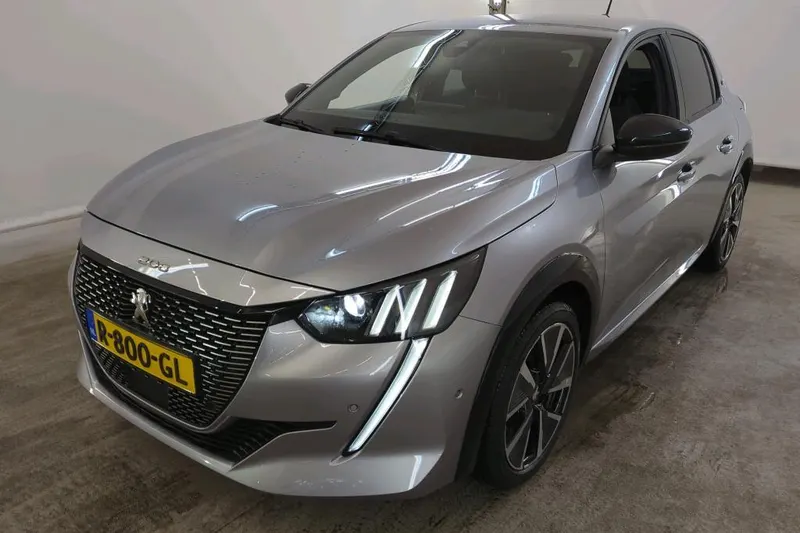 Peugeot e-208 (2022)