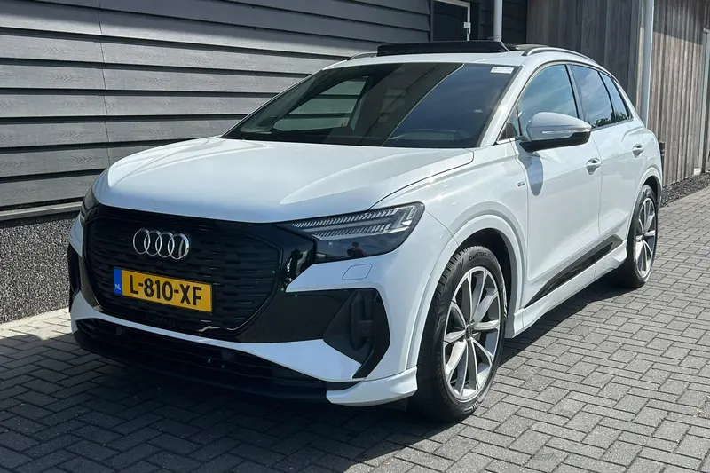 Audi Q4 e-tron (2021)