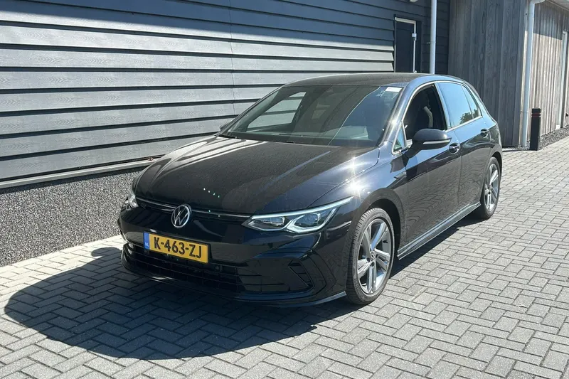 Volkswagen Golf (2021)