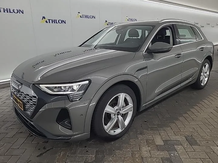 Audi Q8 e-tron (2023) — foto 1