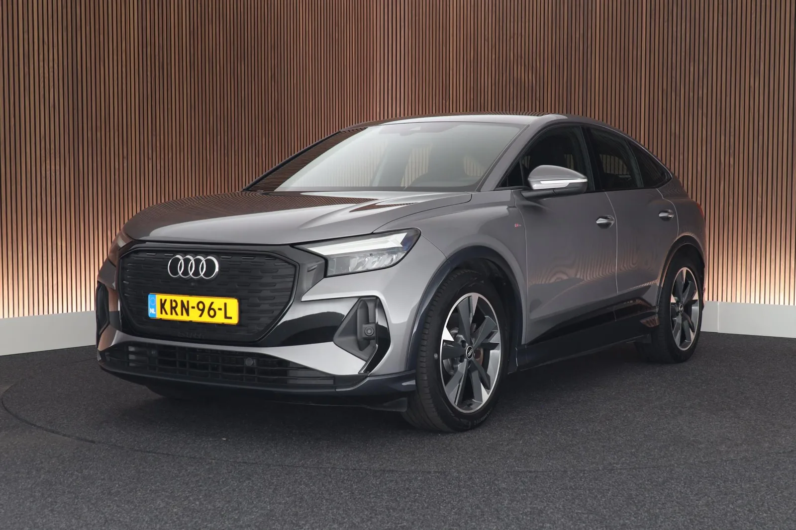 Audi Q4 (2022) — foto 1