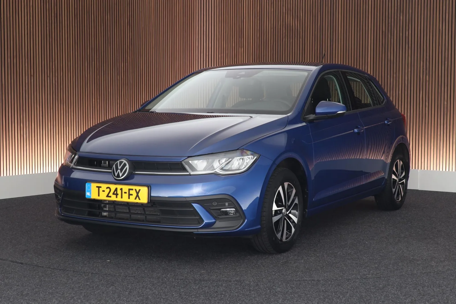 Volkswagen Polo (2023) — foto 1