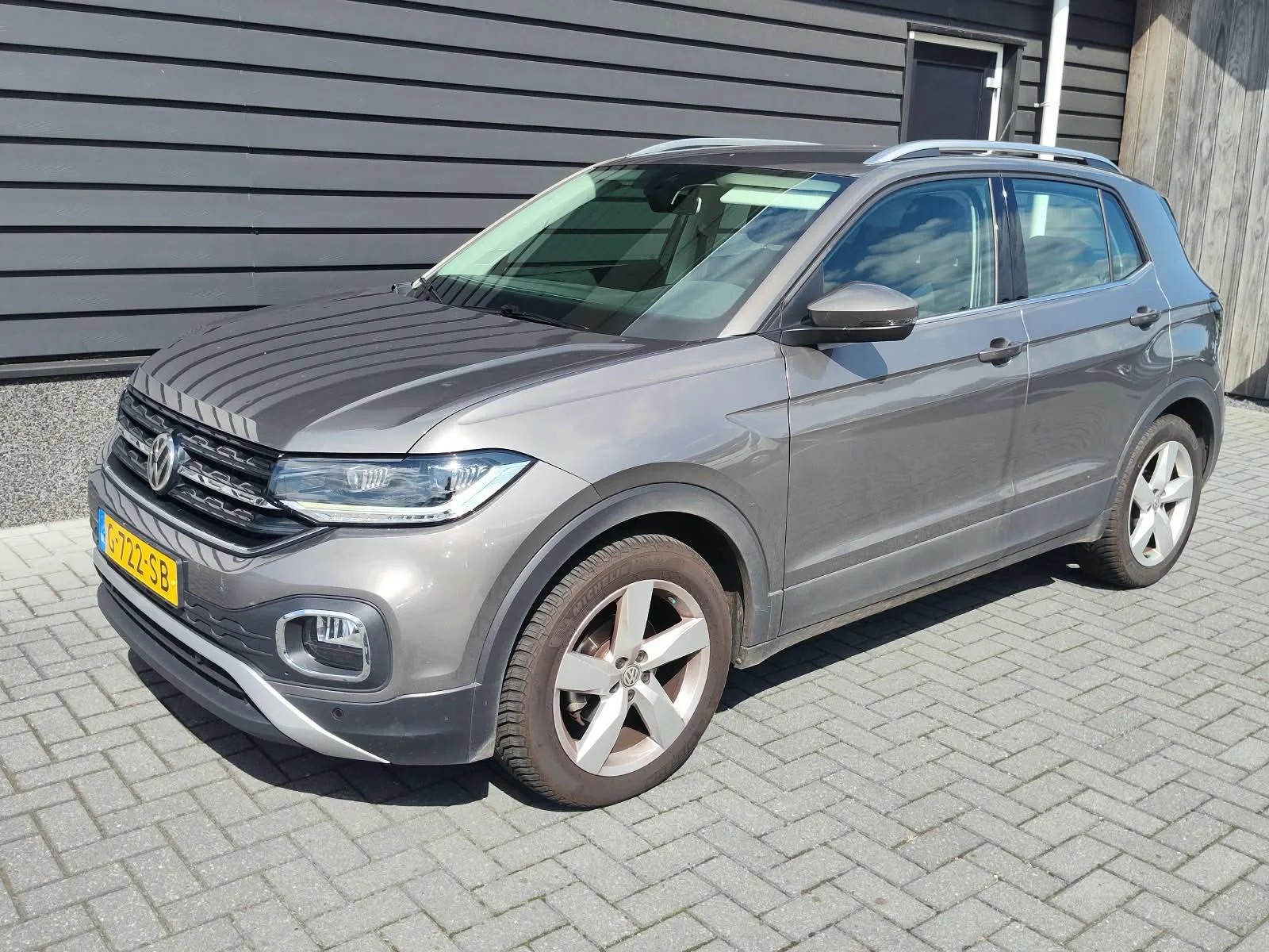 Volkswagen T-Cross (2019) — foto 1