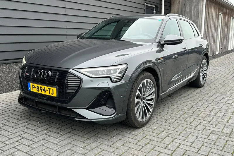 Audi e-tron (2022)