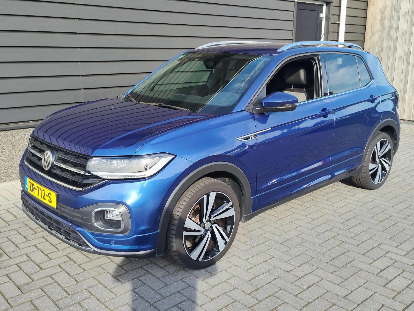 Volkswagen T-Cross (2019) — foto 1