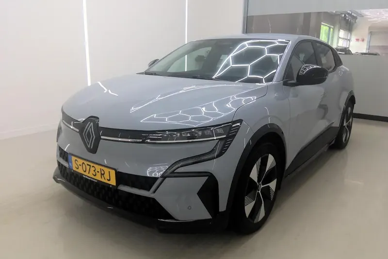 Renault Mégane E-Tech (2023)