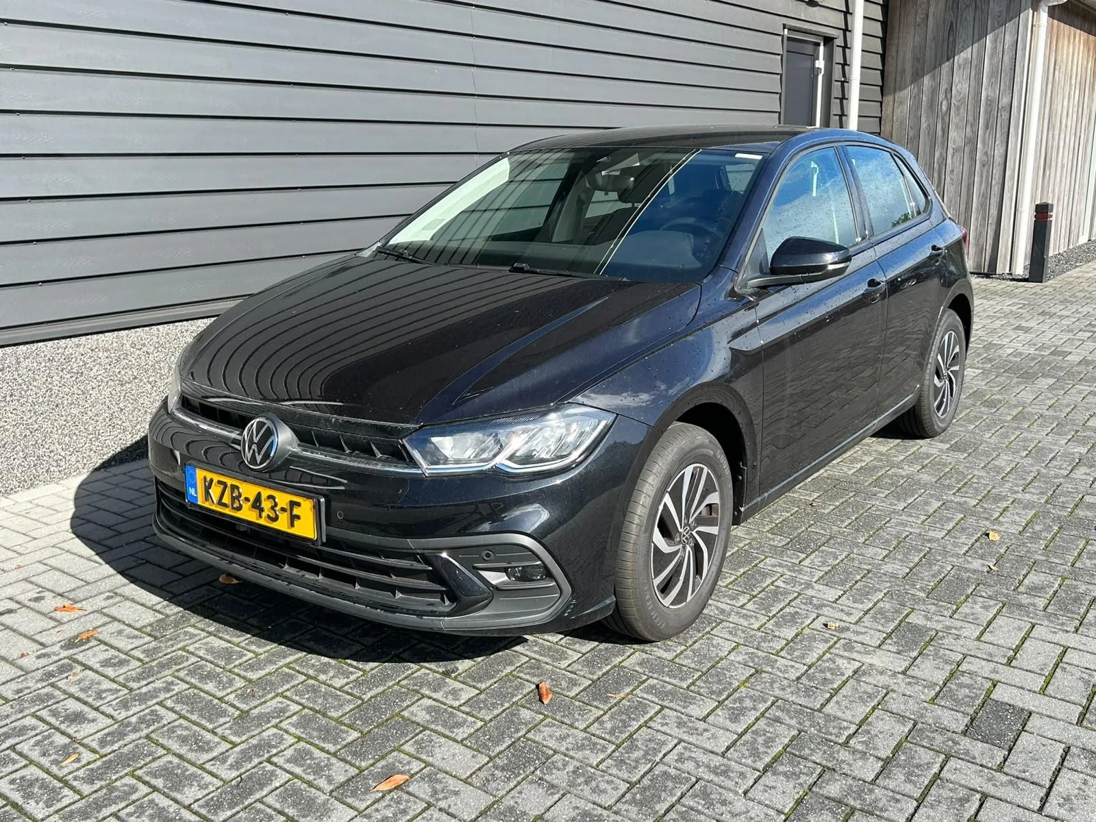 Volkswagen Polo (2025) — foto 1