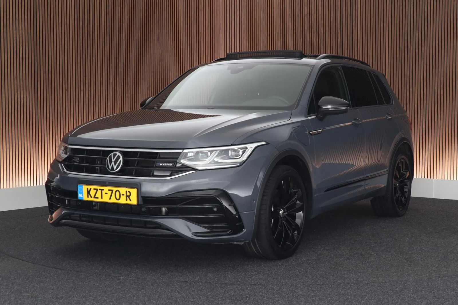 Volkswagen Tiguan (2023) — foto 1
