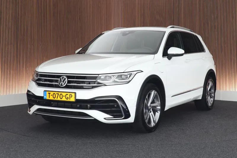 Volkswagen Tiguan (2021)