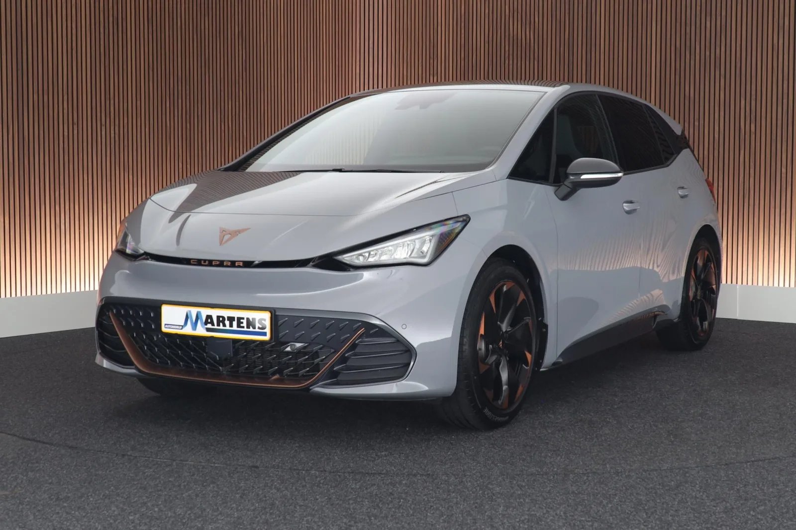 CUPRA Born (2024) — foto 1