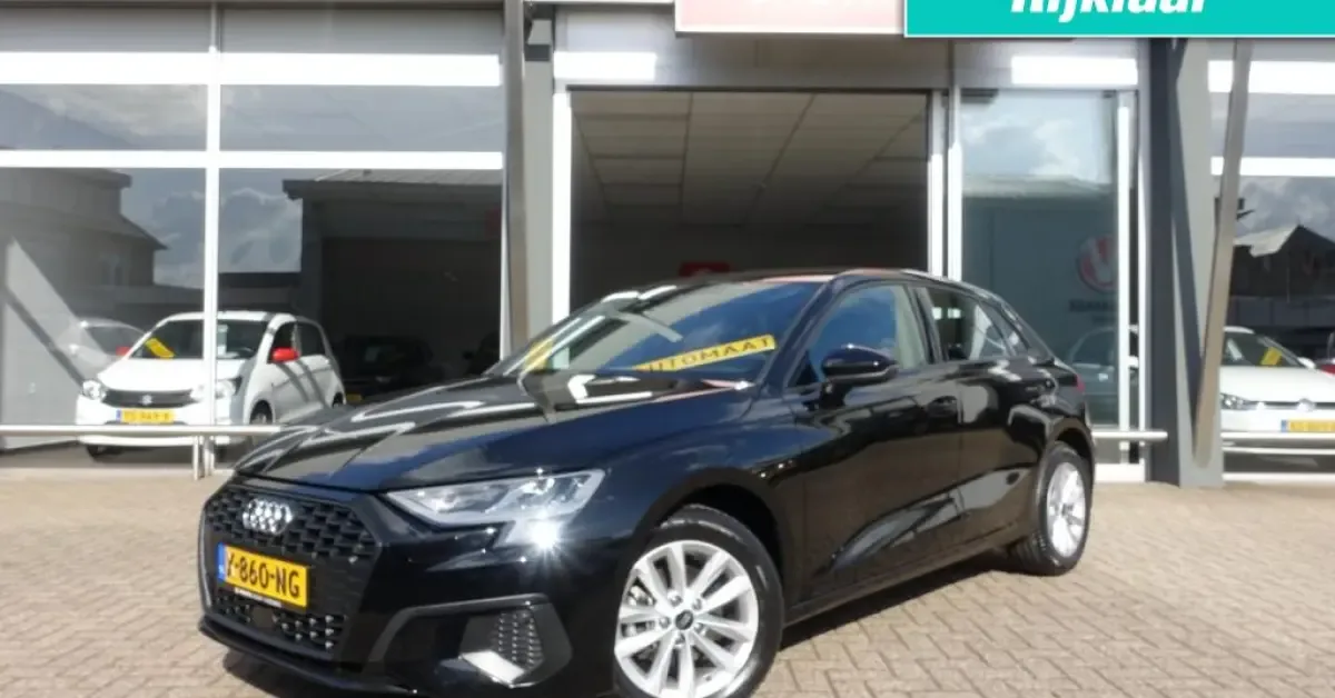 Audi A3 (2023) — foto 1