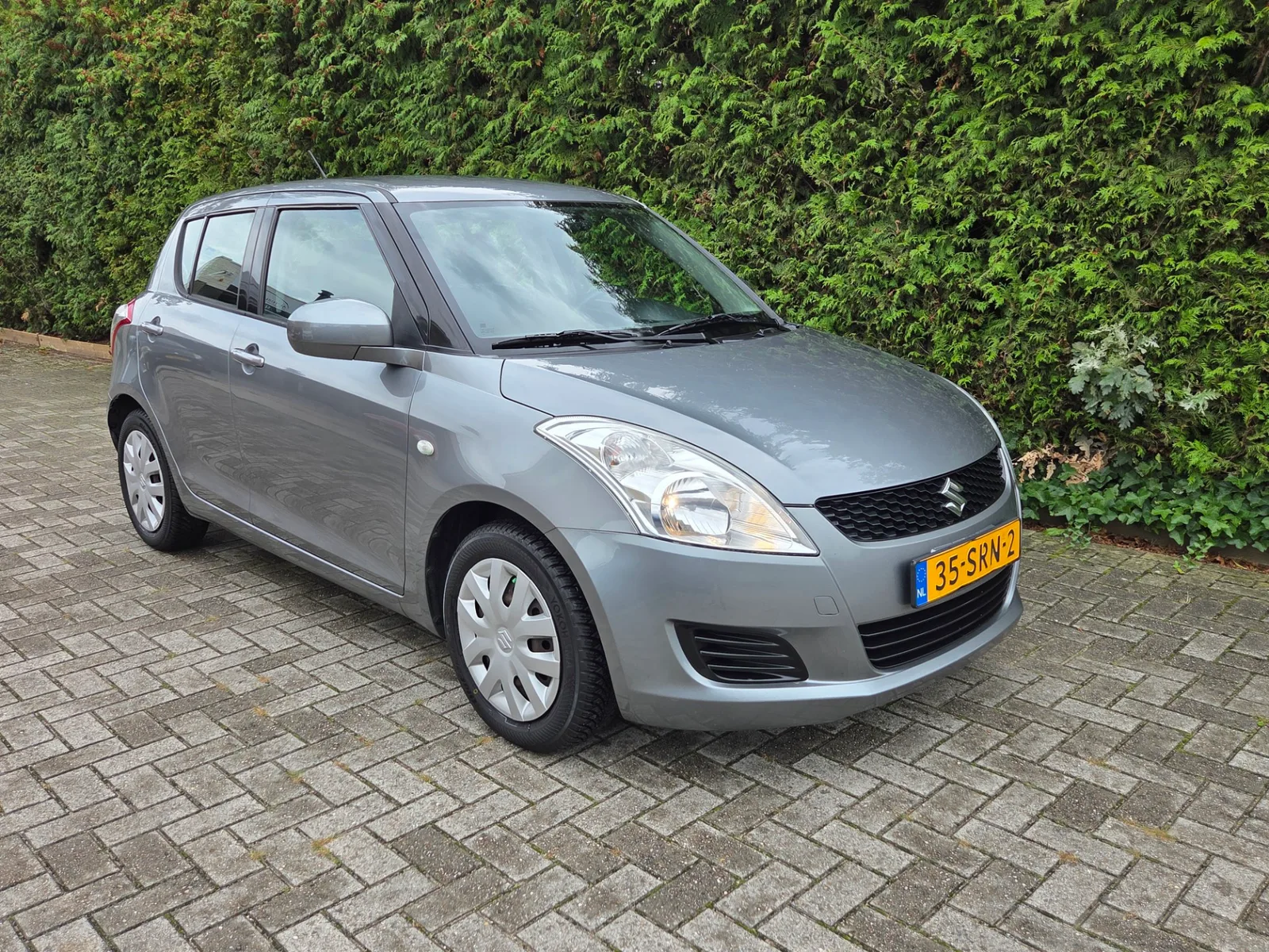 Suzuki Swift (2011) — foto 1