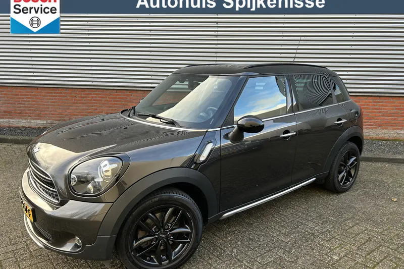 MINI Countryman (2016)