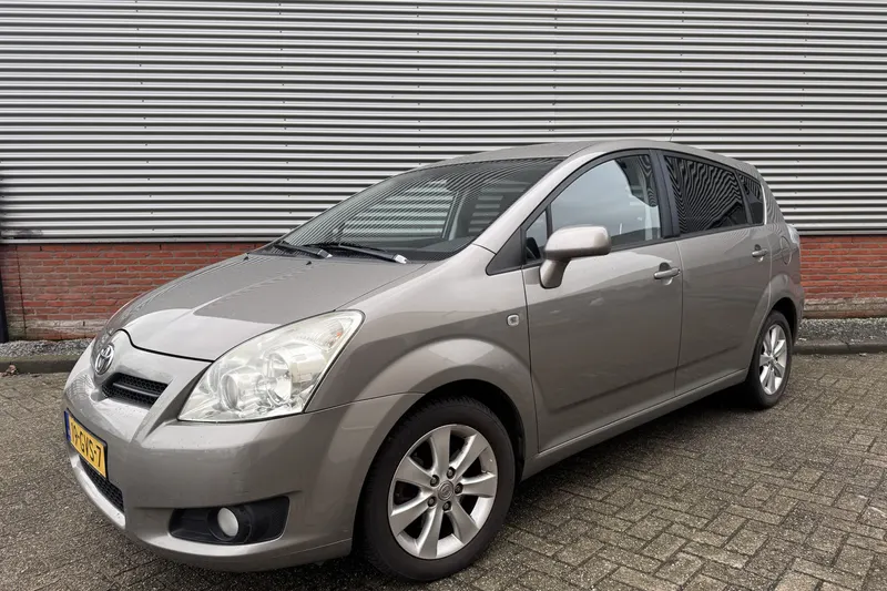 Toyota Verso (2008)