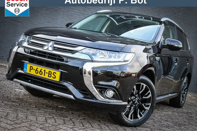 Mitsubishi Outlander (2017)