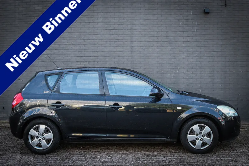 Kia Ceed (2007)