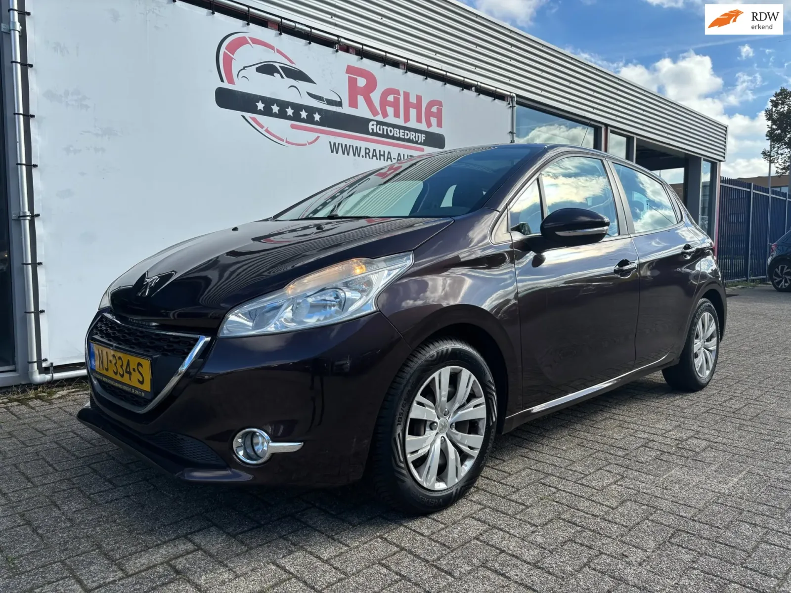 Peugeot 208 (2013) — foto 1