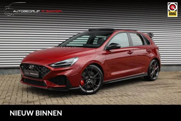 Hyundai i30 (2022) — foto 1